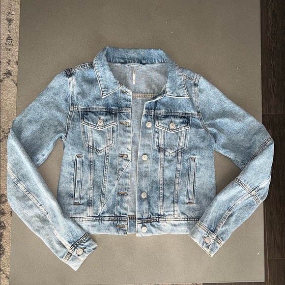Free People XS Womens Rumors Light Wash Jean Jacket